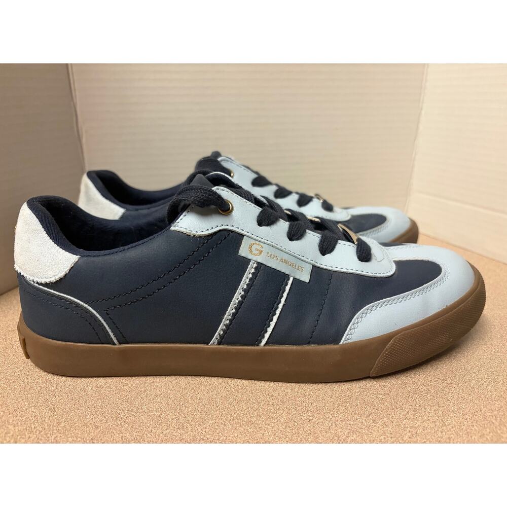 GBG Los Angeles colorblock sneakers navy blue faux leather rubber outsole SZ 8.5